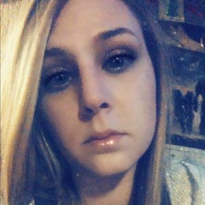 Meet your Posher, Briana